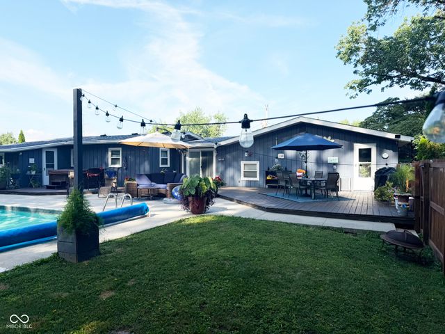 9264 E Mallard Drive, Rockville, IN 47872