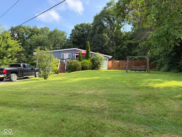 9264 E Mallard Drive, Rockville, IN 47872