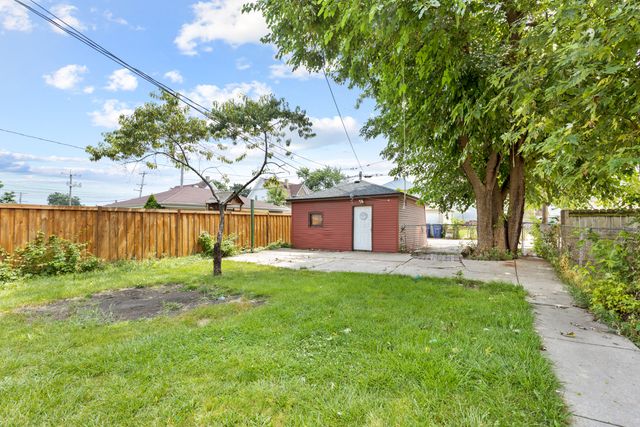 5111 W 22nd Place, Cicero, IL 60804