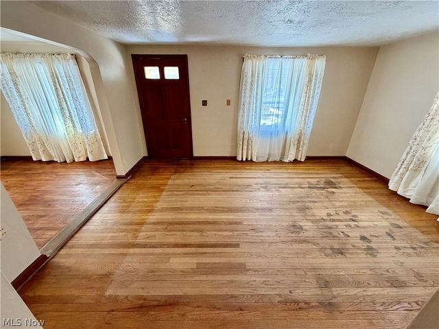 103 S Belle Vista Avenue, Youngstown, OH 44509