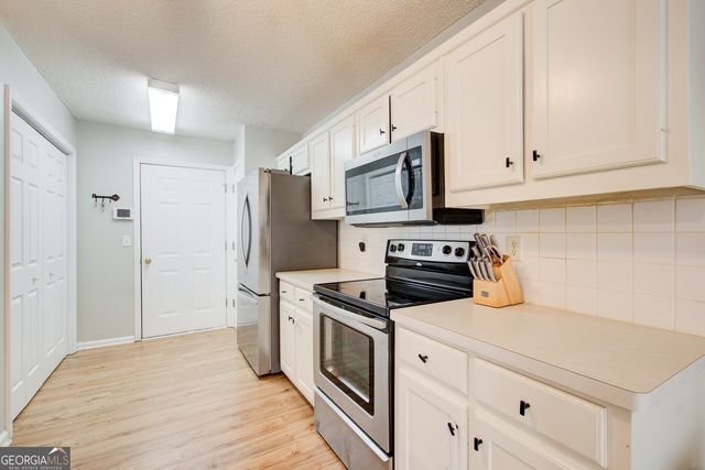 2585 Freemans Walk Drive, Dacula, GA 30019