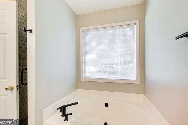 2585 Freemans Walk Drive, Dacula, GA 30019