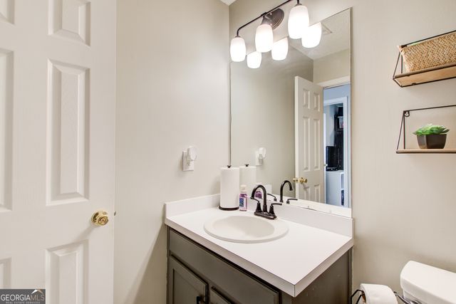 2585 Freemans Walk Drive, Dacula, GA 30019