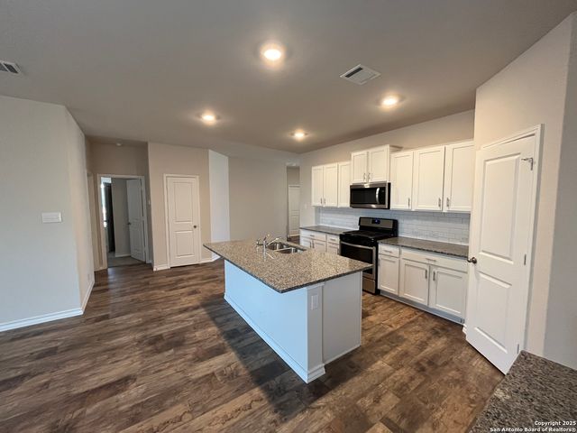 5518 Stormie Keep, San Antonio, TX 78266