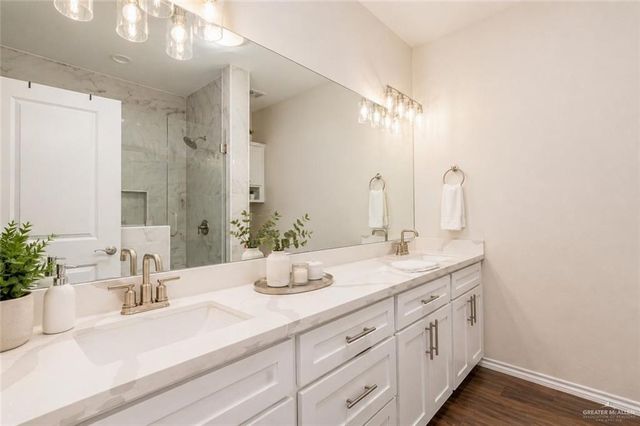4212 Xenops Avenue, Mcallen, TX 78504