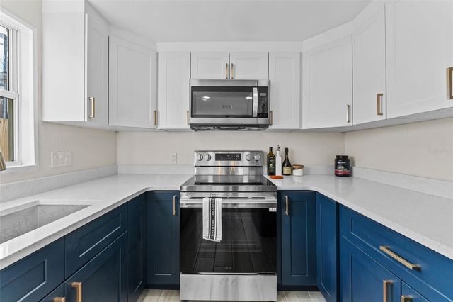 5501 DENVER STREET NE, St Petersburg, FL 33703