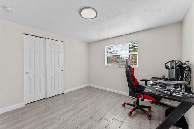 5501 DENVER STREET NE, St Petersburg, FL 33703