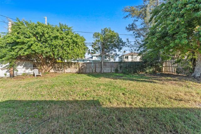 5501 DENVER STREET NE, St Petersburg, FL 33703