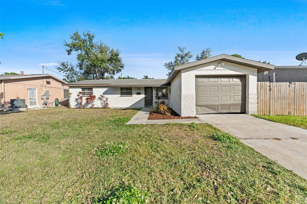 5501 DENVER STREET NE, St Petersburg, FL 33703