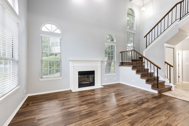 1175 REGENCY Drive, Schaumburg, IL 60193