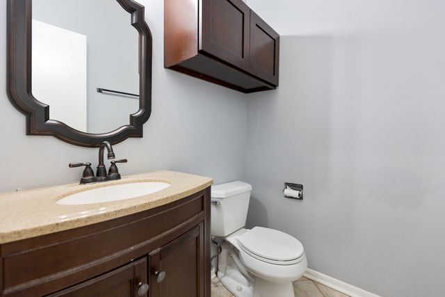 1175 REGENCY Drive, Schaumburg, IL 60193