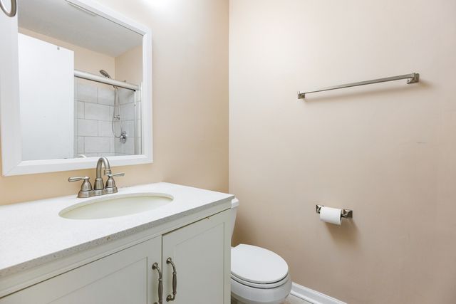 1175 REGENCY Drive, Schaumburg, IL 60193