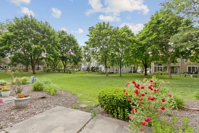 1175 REGENCY Drive, Schaumburg, IL 60193