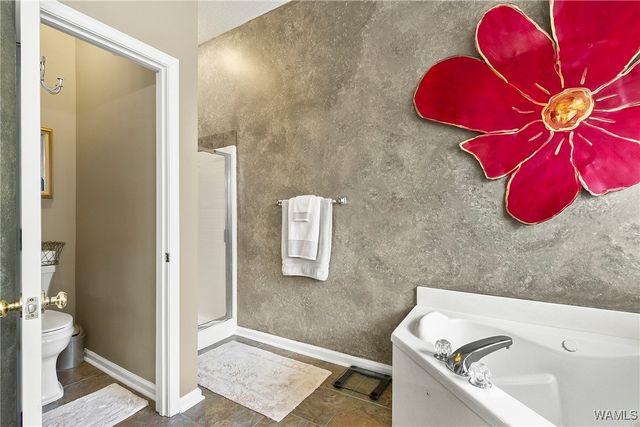 2211 Inverness, Tuscaloosa, AL 35405