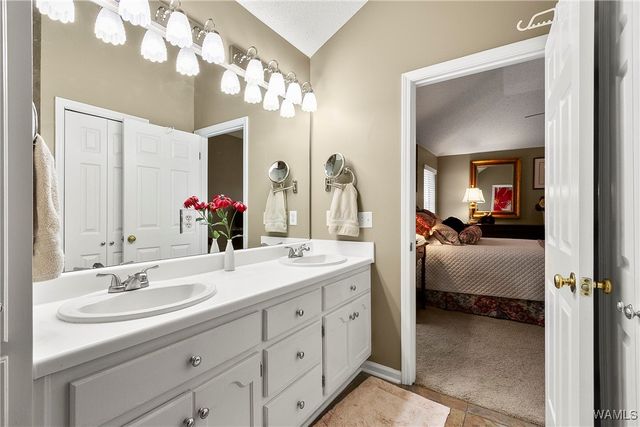 2211 Inverness, Tuscaloosa, AL 35405