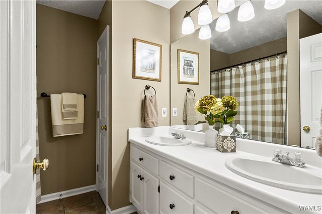 2211 Inverness, Tuscaloosa, AL 35405