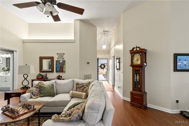 2211 Inverness, Tuscaloosa, AL 35405