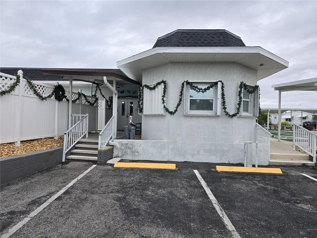 6 S BOTANY BAY CIRCLE, Englewood, FL 34223