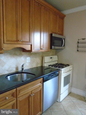 112 COMMERCE ST, Alexandria, VA 22314