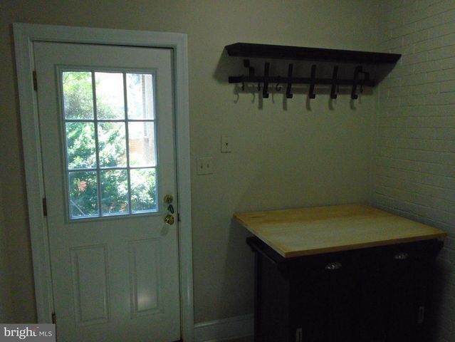 112 COMMERCE ST, Alexandria, VA 22314