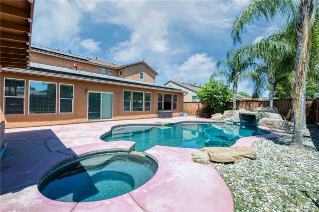 5797 W Indianapolis, Fresno, CA 93722