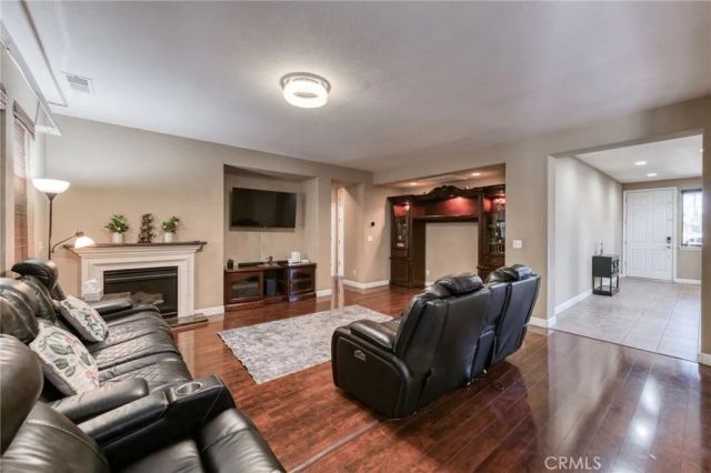 5797 W Indianapolis, Fresno, CA 93722