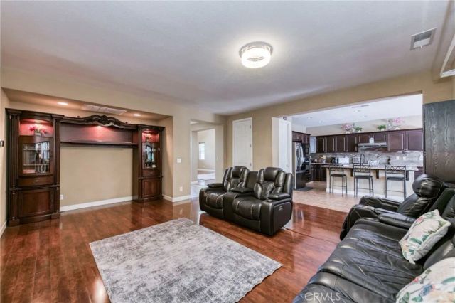 5797 W Indianapolis, Fresno, CA 93722