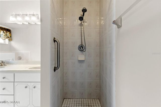 11 Princess Kathleen Lane, Palm Coast, FL 32164