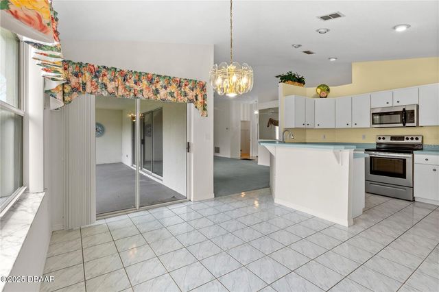 11 Princess Kathleen Lane, Palm Coast, FL 32164