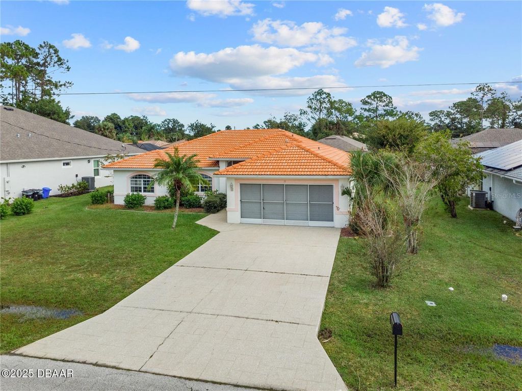 11 Princess Kathleen Lane, Palm Coast, FL 32164