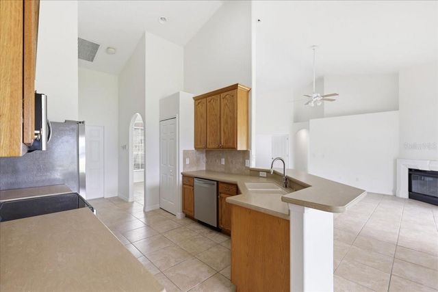 4303 SHOSHONE COURT, St Cloud, FL 34769