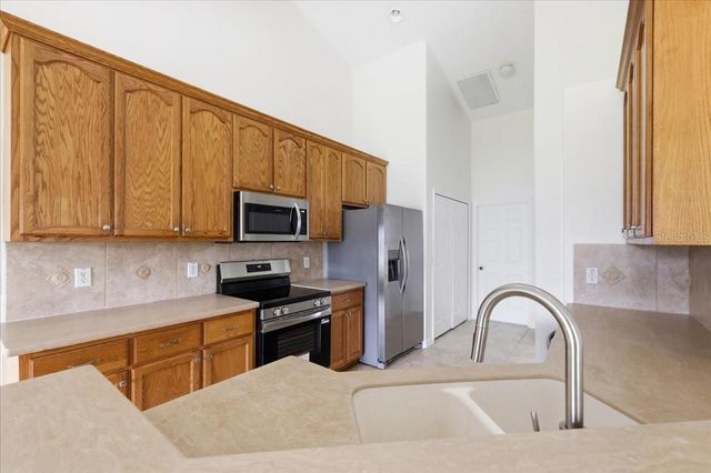 4303 SHOSHONE COURT, St Cloud, FL 34769