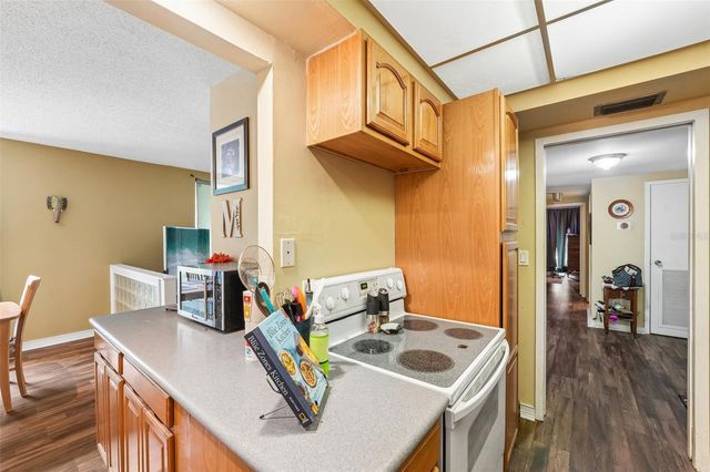1717 NW 23RD AVENUE 4E, Gainesville, FL 32605