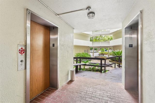 1717 NW 23RD AVENUE 4E, Gainesville, FL 32605