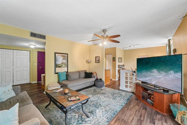 1717 NW 23RD AVENUE 4E, Gainesville, FL 32605