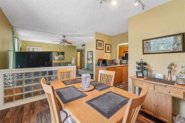 1717 NW 23RD AVENUE 4E, Gainesville, FL 32605