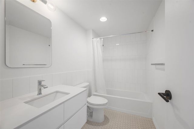 112 Burrows St, Oakland, PA 15213