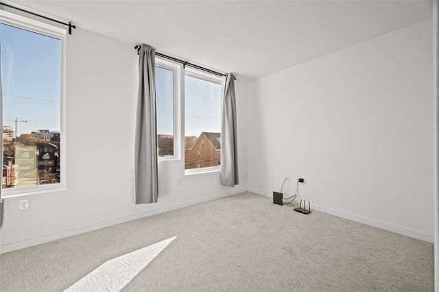 112 Burrows St, Oakland, PA 15213