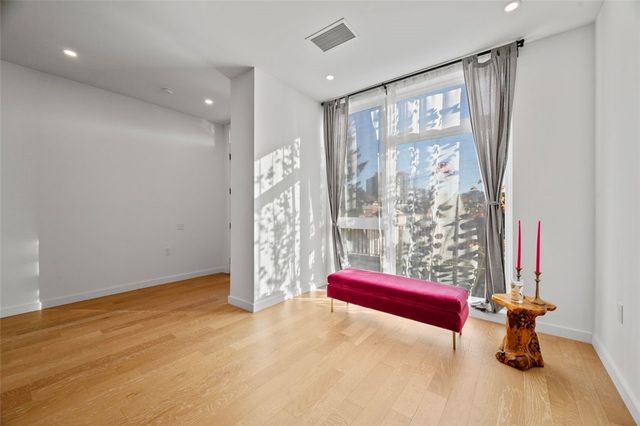 112 Burrows St, Oakland, PA 15213