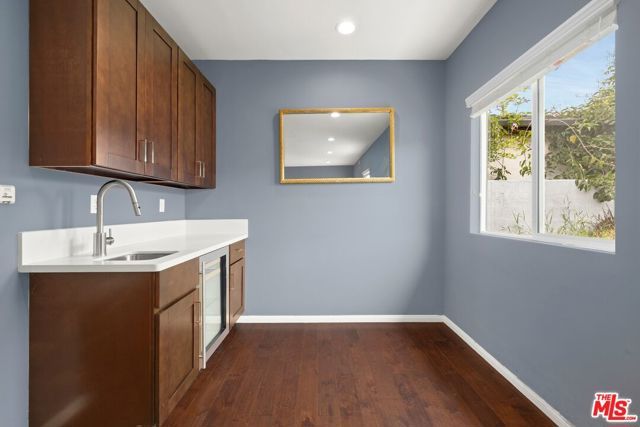 1857 Hi Point Street, Los Angeles, CA 90035