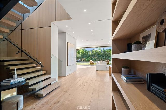 14758 Morrison, Sherman Oaks, CA 91403
