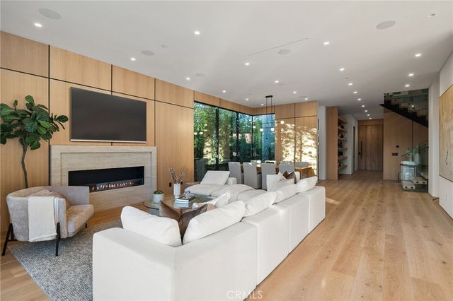 14758 Morrison, Sherman Oaks, CA 91403