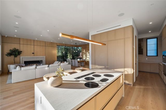 14758 Morrison, Sherman Oaks, CA 91403