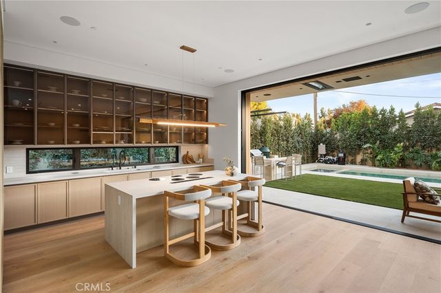 14758 Morrison, Sherman Oaks, CA 91403