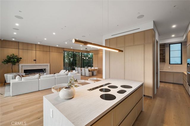 14758 Morrison, Sherman Oaks, CA 91403
