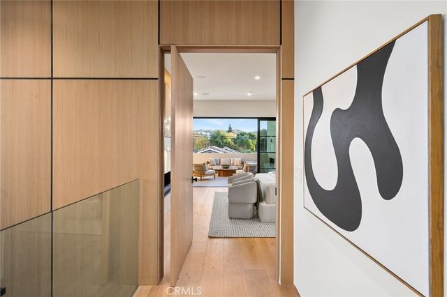 14758 Morrison, Sherman Oaks, CA 91403