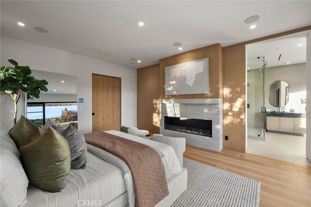 14758 Morrison, Sherman Oaks, CA 91403