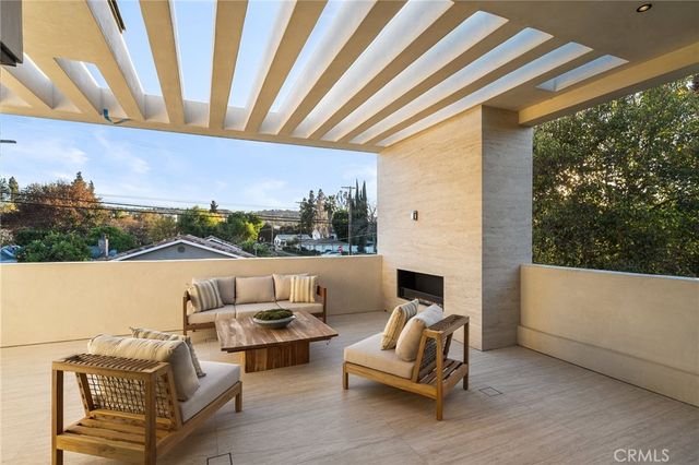 14758 Morrison, Sherman Oaks, CA 91403