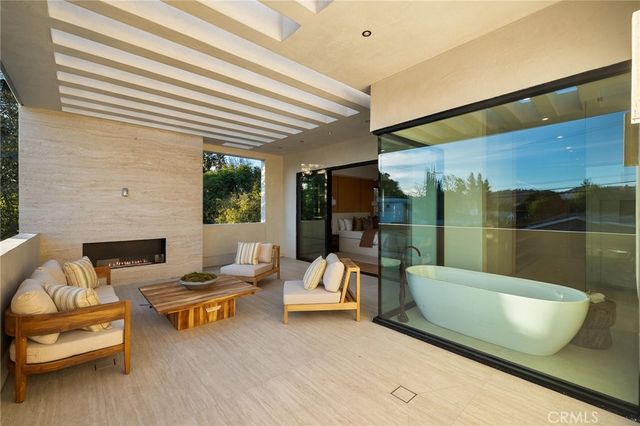 14758 Morrison, Sherman Oaks, CA 91403