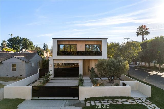 14758 Morrison, Sherman Oaks, CA 91403